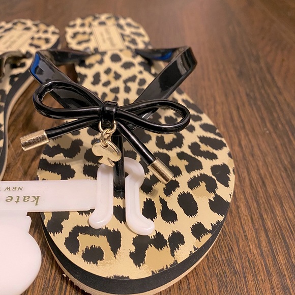 NEW!! KATE SPADE FLIP FLOPS. Size 5-6 & Size 7-8 - Picture 2 of 4